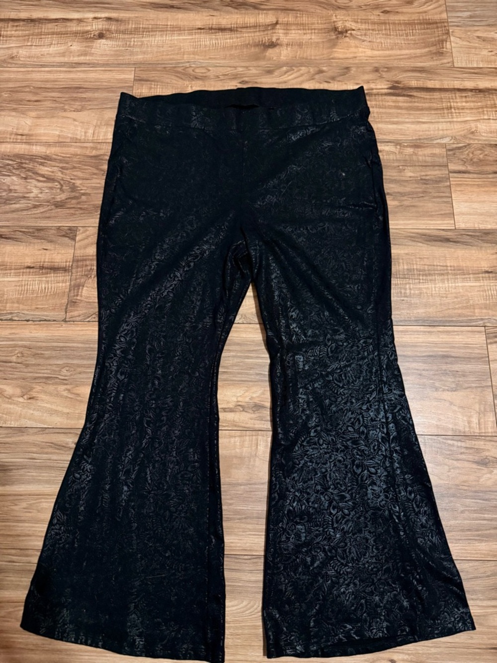 Western Embossed Floral Black Flare Leggings